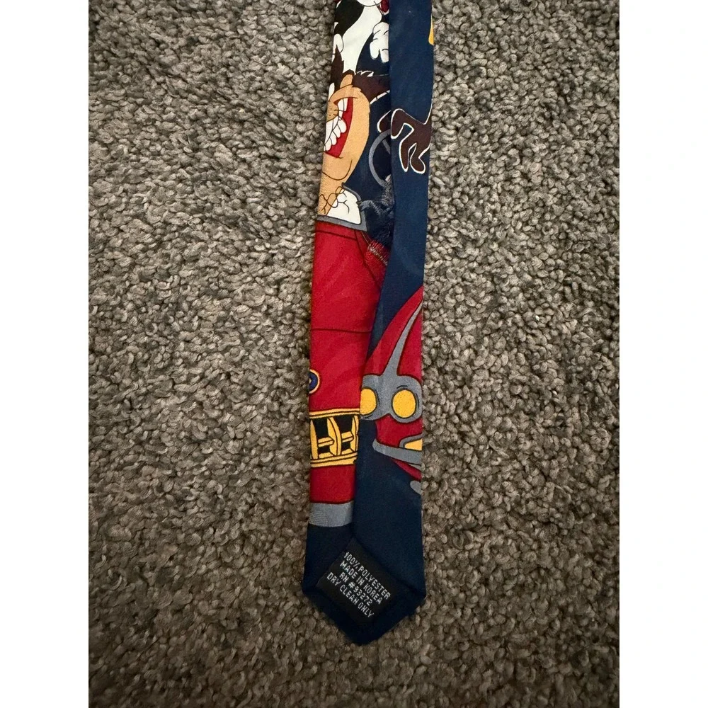 Vintage 1993 Looney Tunes Bugs Bunny Taz Daffy Duck Graphic Navy Blue Silk Tie